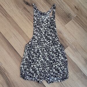 Sweet Rain Floral Romper Black White Floral Small